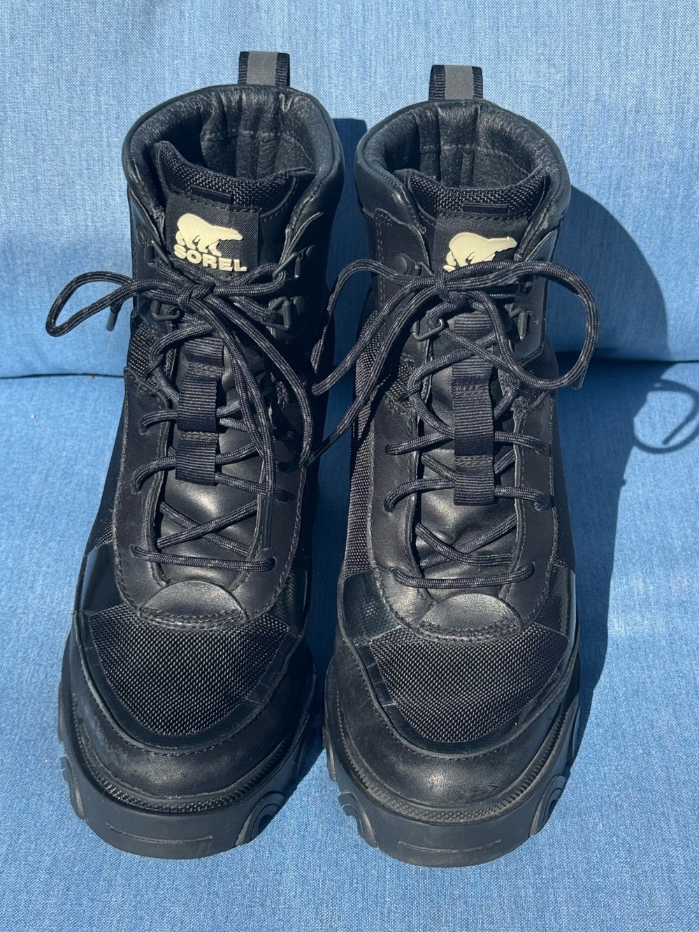 Sorel waterproof women's black lace-up boots, size 8.5